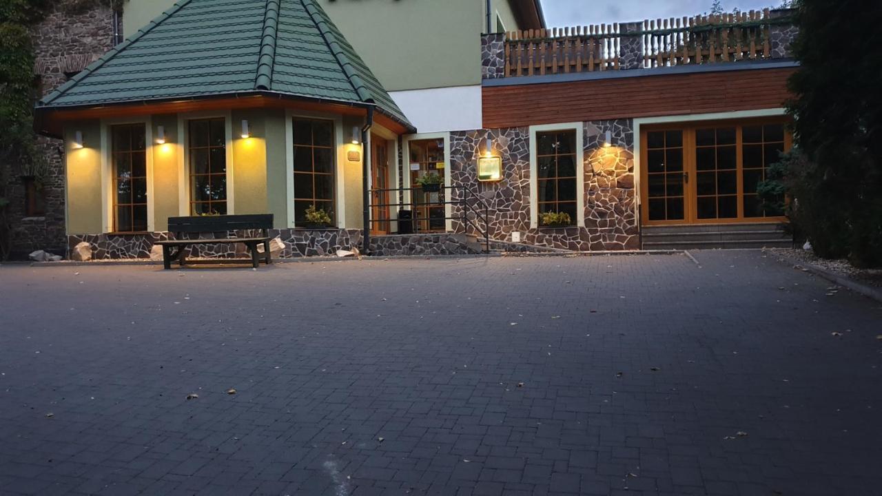 Forrest Hotel شوموتوف المظهر الخارجي الصورة
